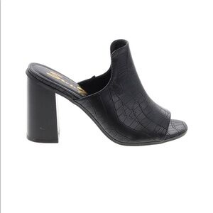 Seven7 Peep Toe Heeled Mule/Clog NWOT